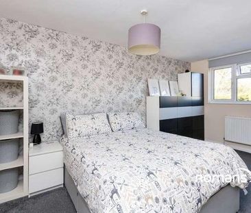 Whitley Road, Yateley, Hampshire, GU46 - Photo 5