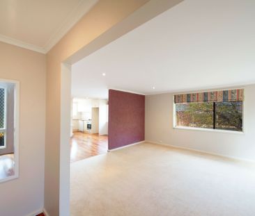 Three Bedroom Family Home - Photo 3
