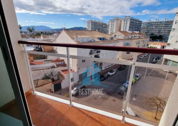 Dúplex de alquiler en Calle Càtedres de Les, Grau de Gandia - Venecia - Marenys de Rafalcaid