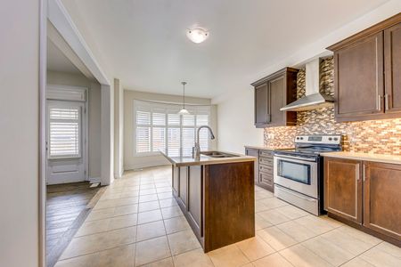 For Lease - 230 Jessie Caverhill Pass, Oakville, Ontario - Photo 4