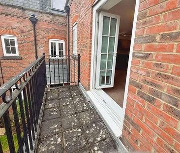 Great North Road, Hatfield, AL9 - Photo 2