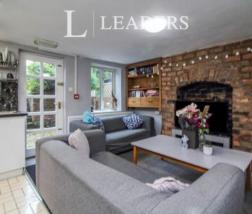 8 bedroom terraced house to rent - Photo 4