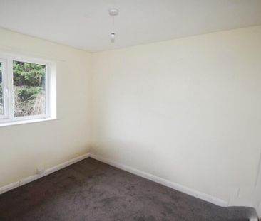 Pennine Way, Bransholme, HULL - Photo 5