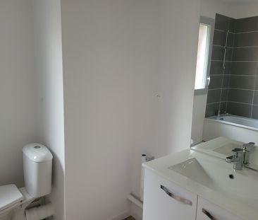 Location Appartement 2 pièces 44m² ST SAULVE 59880 - Photo 6
