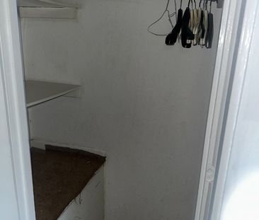 Room in a Shared House, Downham Way, BR1 - Photo 6