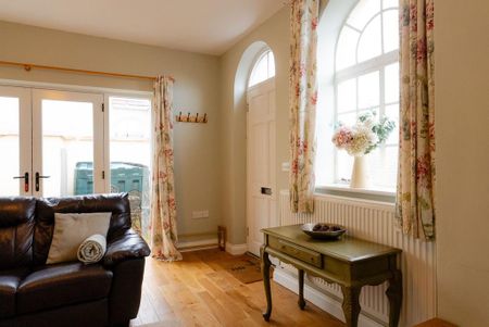 2 bedroom detached house to rent - Photo 3