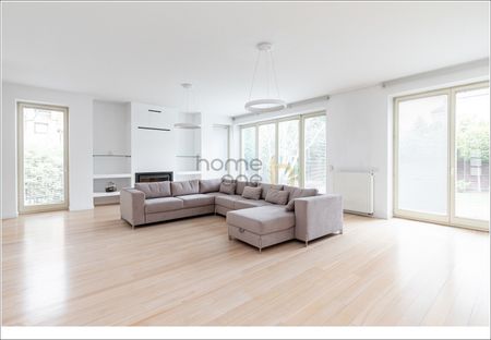 Polska, Warszawa - Photo 3