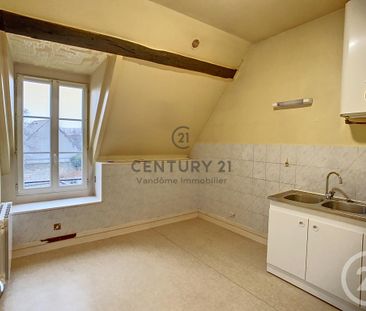 Location Appartement 1 pièce 25m² CREPY EN VALOIS 60800 - Photo 2