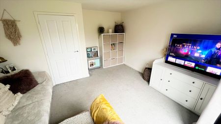 Foxglove Close, Chesterfield, Bolsover - Photo 2