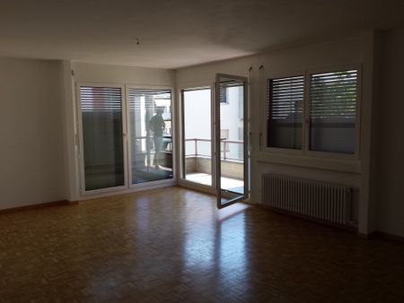 Massagno, ottimo 3,5 locali in vicinanze stazione ferroviaria - Photo 3