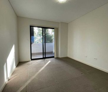 Well Presented Unit In A Prime Location - Photo 1