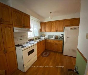 4091 Taffey Crescent #Upper - Photo 6