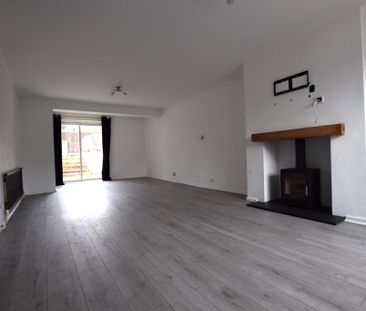 4 bedroom detached house to rent - Photo 1