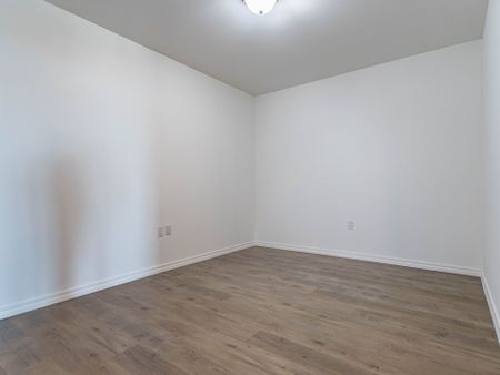 For Lease - 1098 Paisley Road Unit# 401, Guelph, Ontario - Photo 2