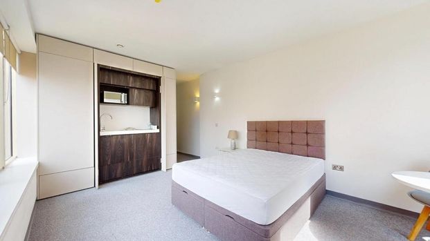 Studio to rent - Photo 1