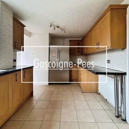 Pinkerton Road, Basingstoke, RG22 - Photo 1