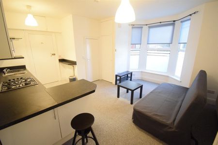 Studio to rent - Photo 3