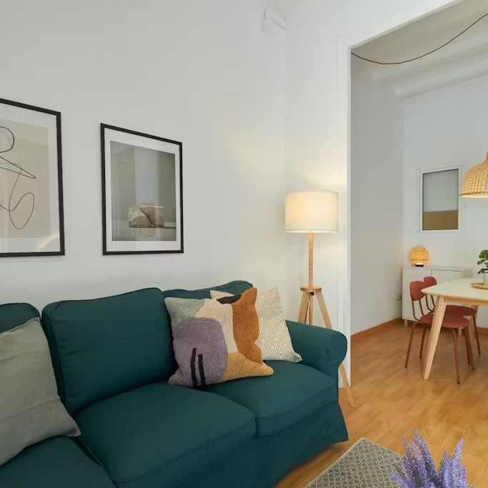 Carrer de Sepúlveda, Barcelona, Catalonia 08015 - Photo 1