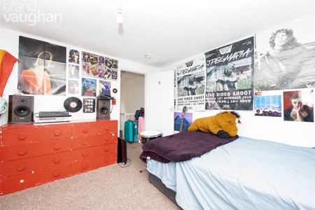 5 bedroom terraced house to rent - Photo 3