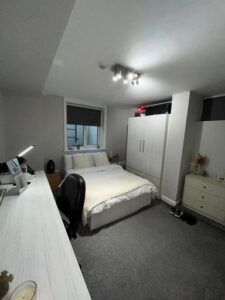 Flat 4 68 Victoria Road, Leeds, LS6 1DL - Photo 3