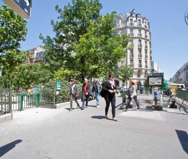 Appartement à louer rue de Vaugirard, Paris 15ème - Photo 2