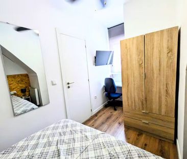 Carrer de la Mare de Déu dels Dolors, Alfara del Patriarca, Valencian Community 46116 - Foto 3