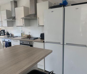 1 bedroom in a house share to rent - Photo 5