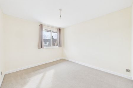 4 bedroom House in Cadwell Drive, Maidenhead - Photo 4