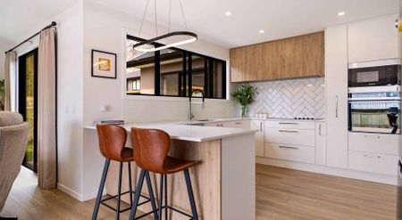 Stunning Hanley’s Farm home - Photo 3