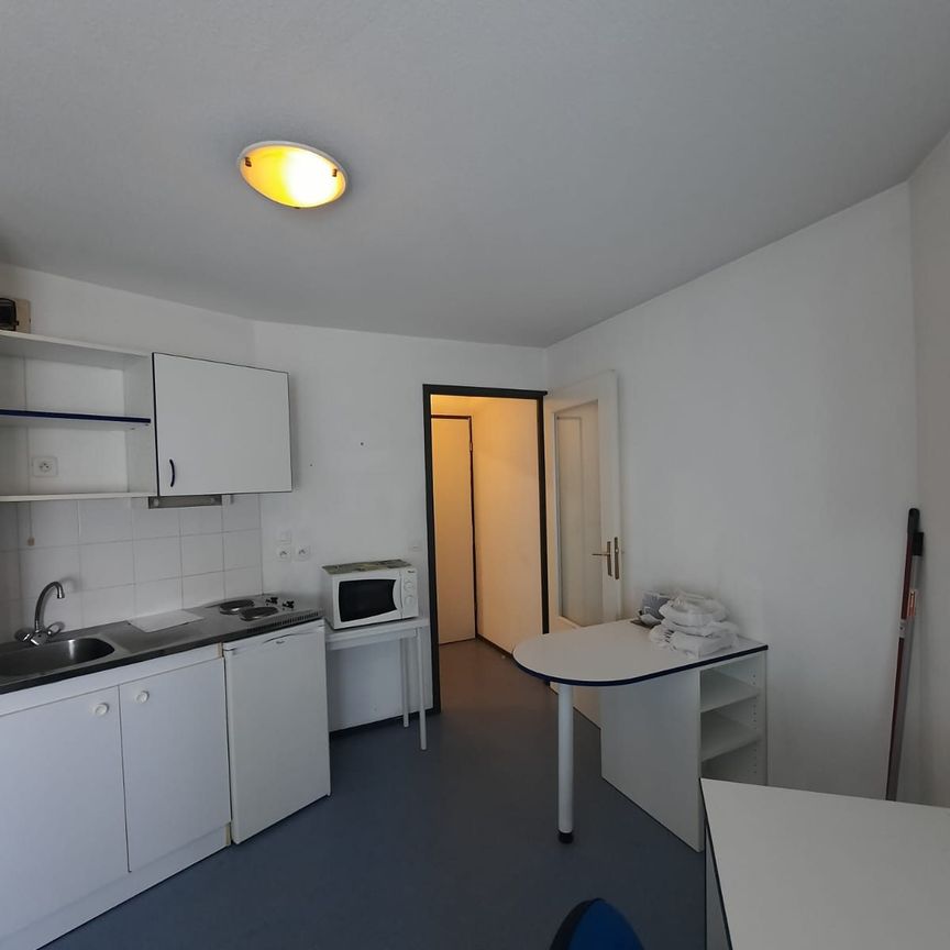 Location Appartement 1 pièce 21m² VILLEURBANNE 69100 - Photo 1