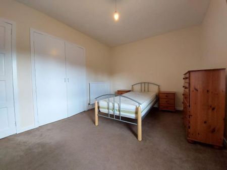 2 bedroom flat to rent - Photo 4