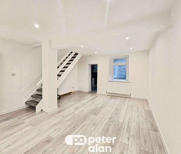 Jones Terrace, Swansea, SA1 - Photo 1