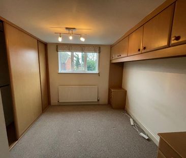4 bedroom detached house to rent - Photo 4