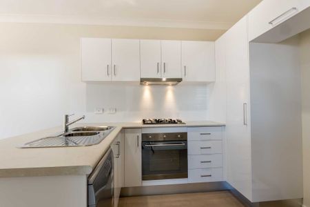 MODERN LIVING IN THE HEART OF SMITHFIELD VILLAGE! - Photo 5