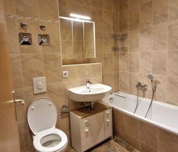 Attraktive 2-Zimmer-Altbauwohnung mit hochwertiger EBK im Kaßberg - Photo 1