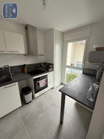 Location Appartement 2 pièces 44m² VILLEFRANCHE SUR SAONE 69400 - Photo 4