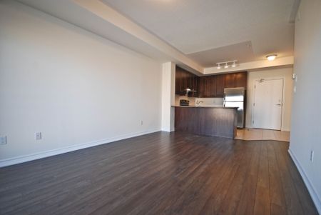 For Lease - 570 Lolita Gardens Unit# 318, Mississauga, Ontario - Photo 3
