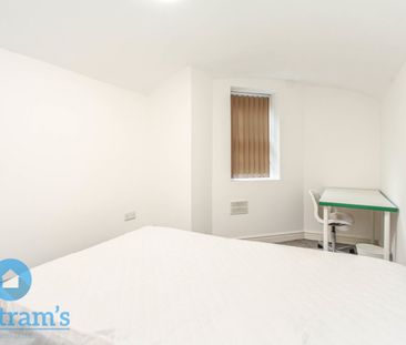 2 bed Apartment for Rent - Photo 4