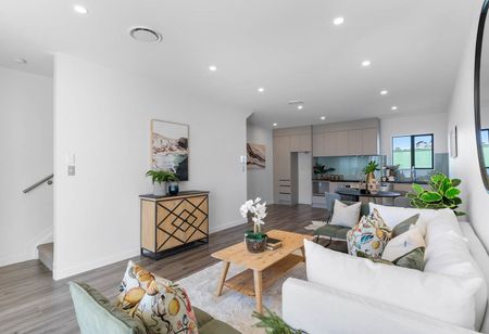 4 Bedrooms on Sycamore Dr - Photo 3