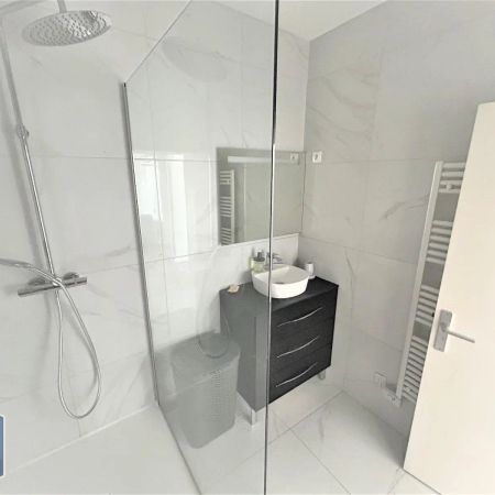 Appartement à louer 2 pièces 63m² - Photo 4
