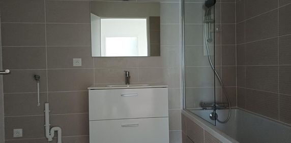 location Appartement T4 DE 100.17m² À BUSSY SAINT GEORGES - Photo 2