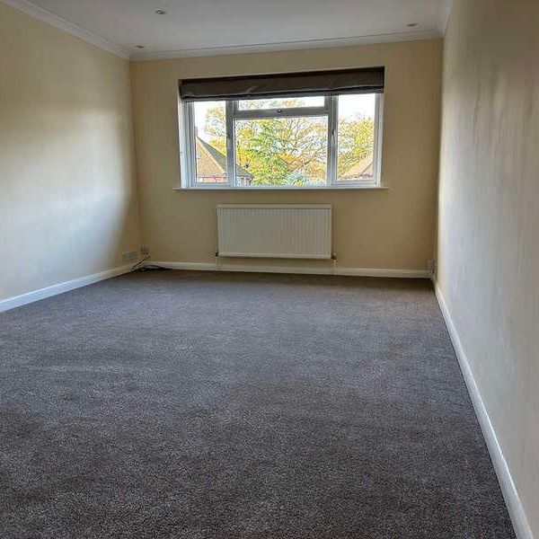 Fetcham, Leatherhead, KT22 - Photo 1