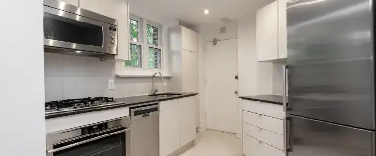 2875 Yonge Street | 2875 Yonge Street, Toronto - Photo 1