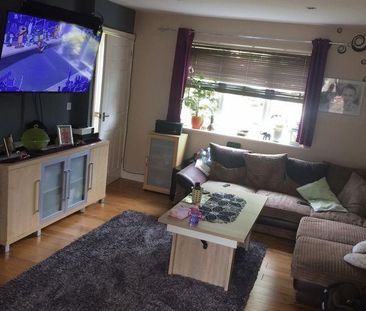 2 bedroom semi-detached house to rent - Photo 6