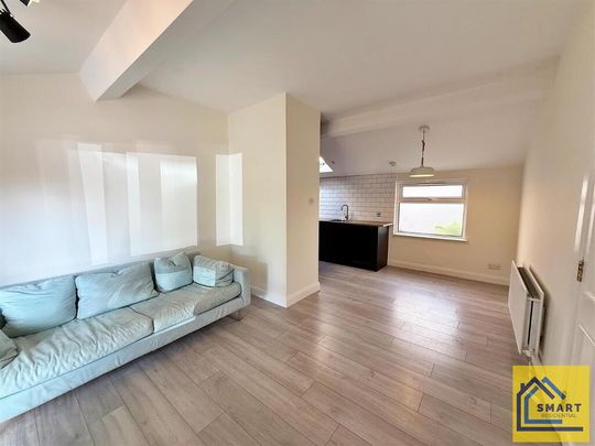Apt 8, 23 Knock Road, Belfast, BT5 6LA - Photo 1