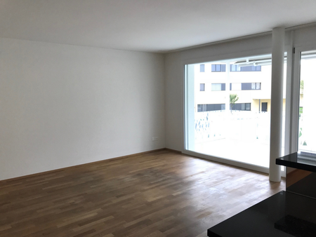 Grosszügige, helle 3 1/2- Zimmer Wohnung im 3. OG mit Balkon - Photo 3