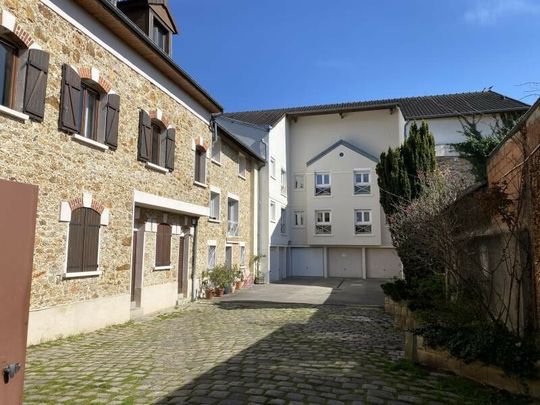 Location Appartement 1 pièce 29m² PALAISEAU 91120 - Photo 1