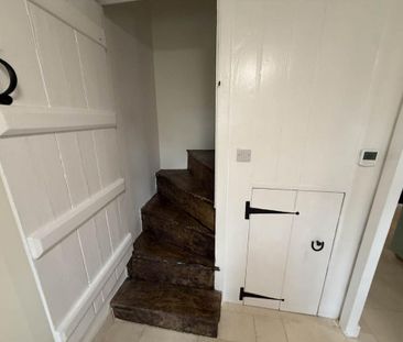 2 bedroom semi-detached house to rent - Photo 4