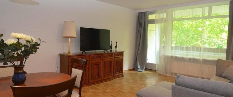 Sehr große 2 Zimmer Wohnung in Westend mit Balkon - Foto 1