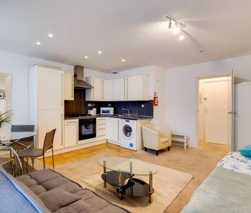 1 bedroom flat to rent - Photo 2